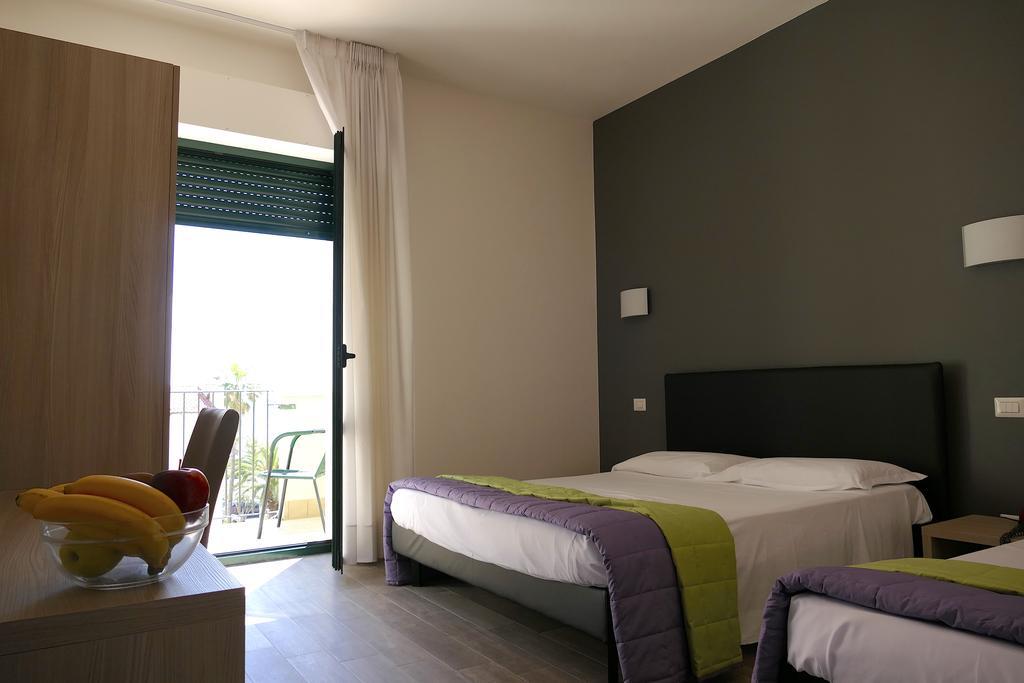 Hotel Desiree San Benedetto del Tronto Zewnętrze zdjęcie