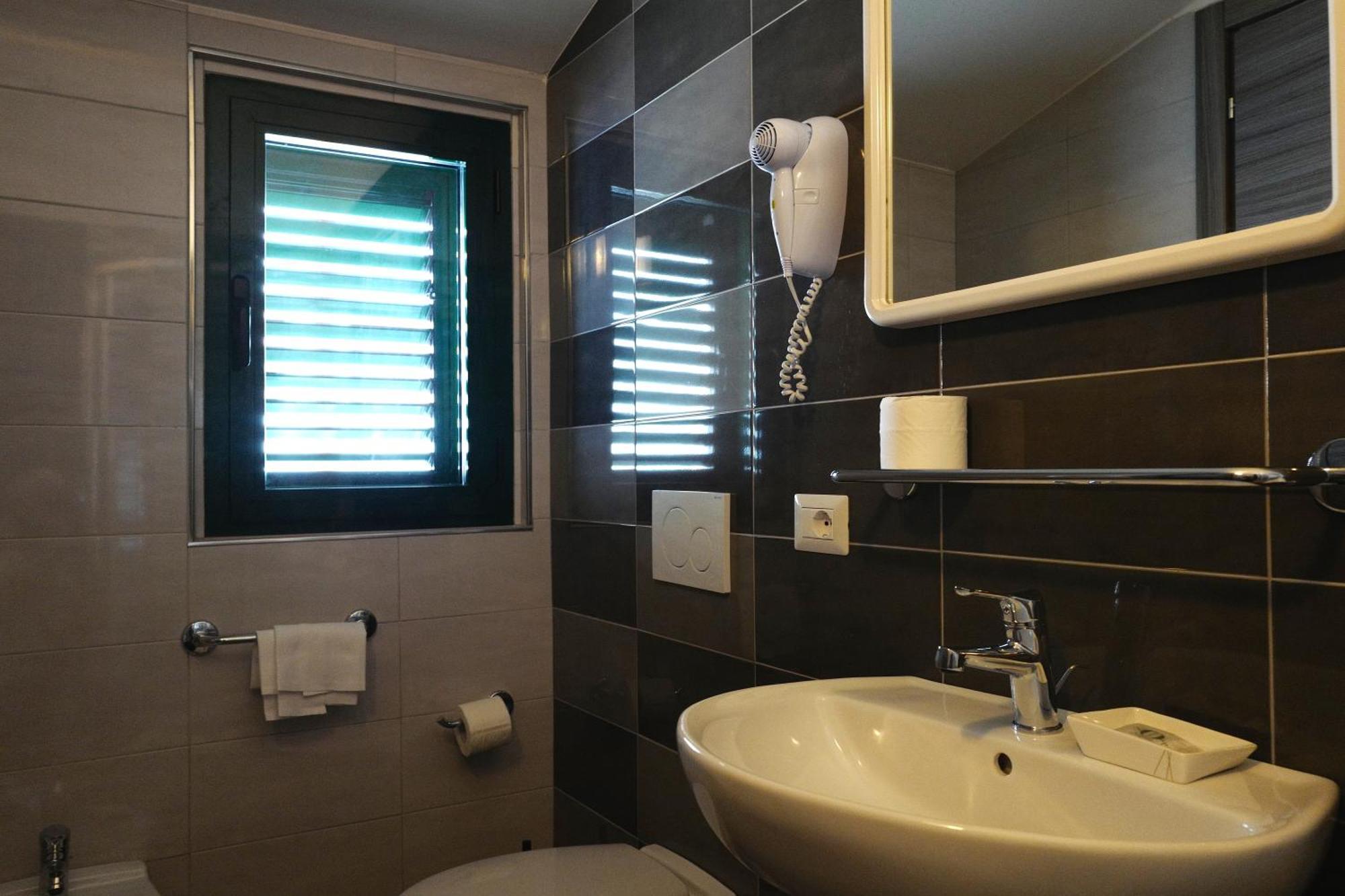 Hotel Desiree San Benedetto del Tronto Zewnętrze zdjęcie