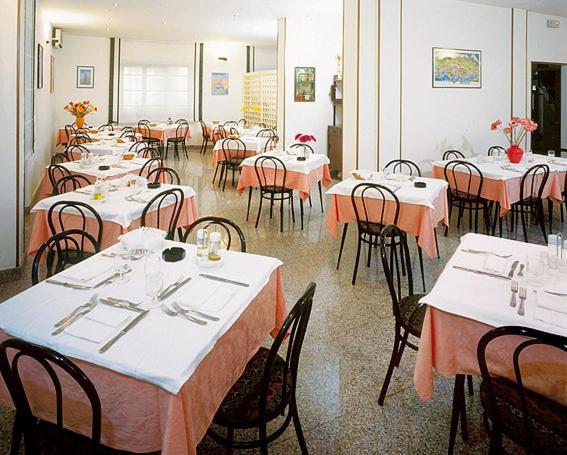 Hotel Desiree San Benedetto del Tronto Zewnętrze zdjęcie