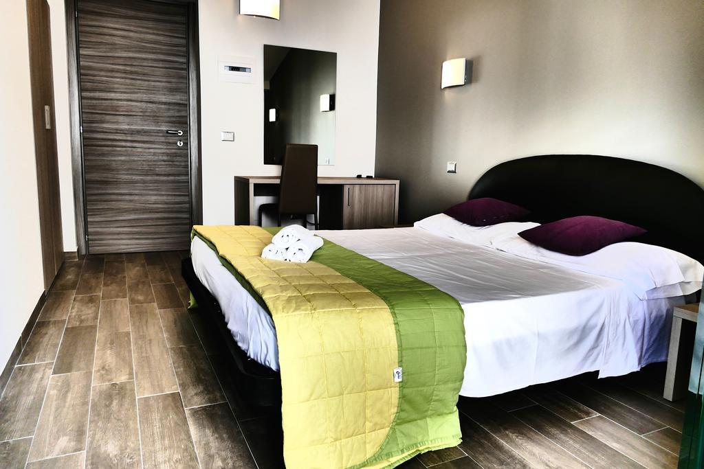 Hotel Desiree San Benedetto del Tronto Zewnętrze zdjęcie