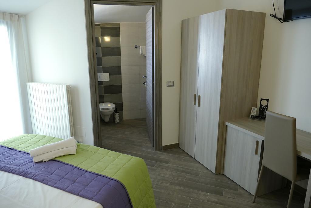 Hotel Desiree San Benedetto del Tronto Zewnętrze zdjęcie