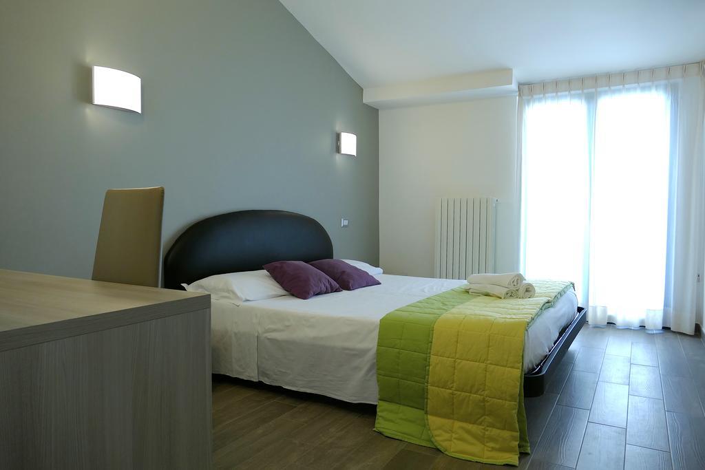 Hotel Desiree San Benedetto del Tronto Zewnętrze zdjęcie