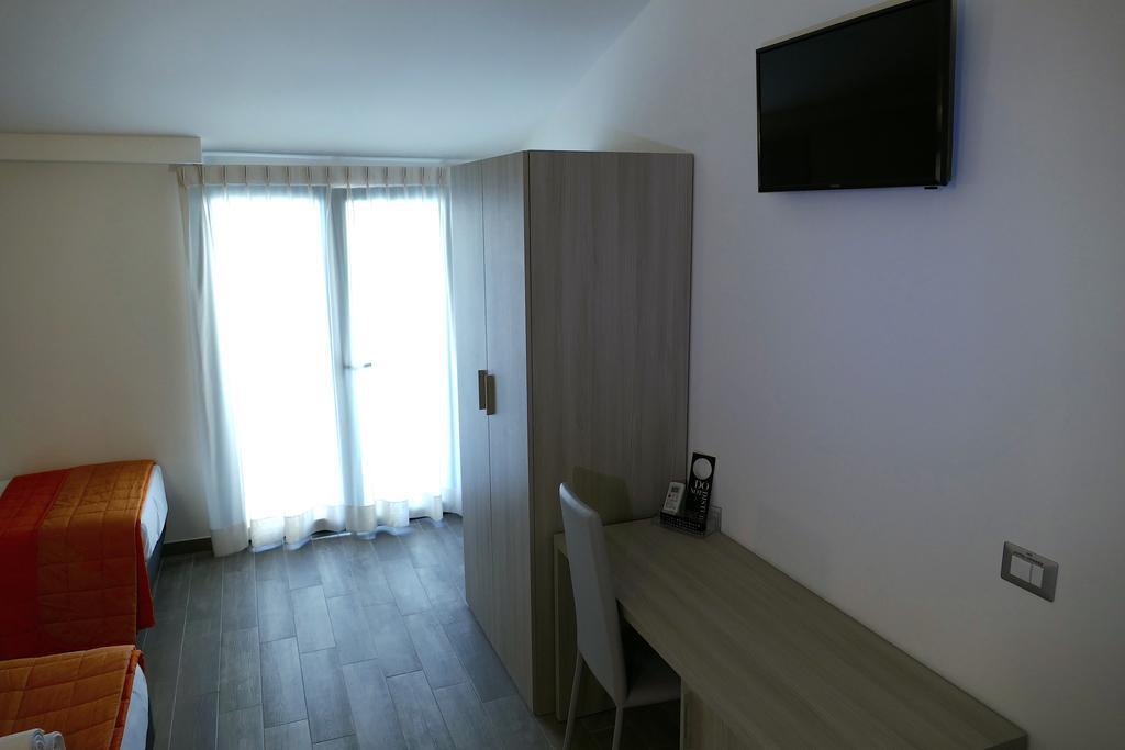 Hotel Desiree San Benedetto del Tronto Zewnętrze zdjęcie